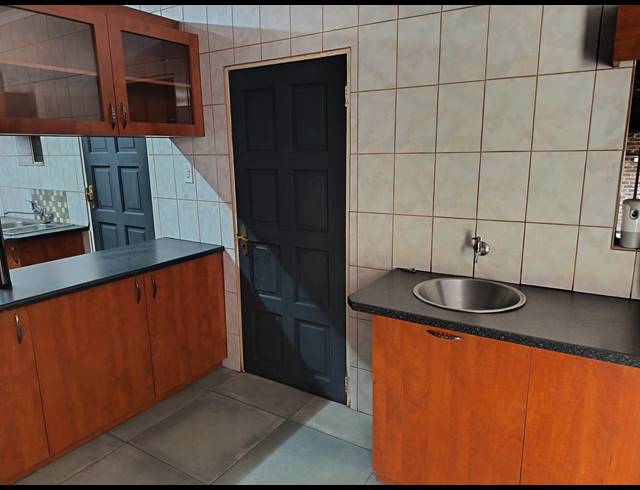 3 BEDROOM HOUSE FOR SALE IN ROTHDENE
